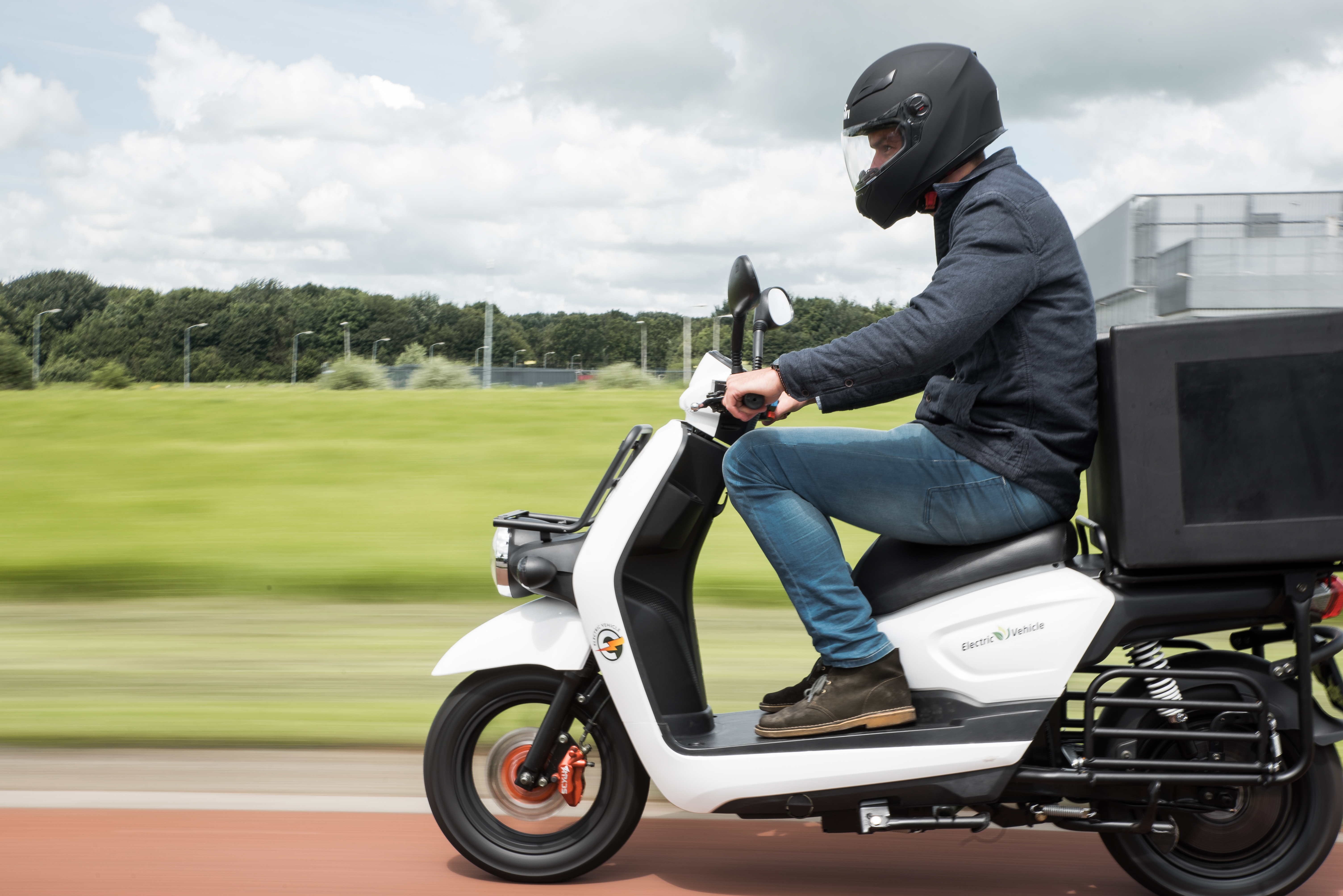 Elveco | Elektrische bezorgfietsen en bezorgscooters